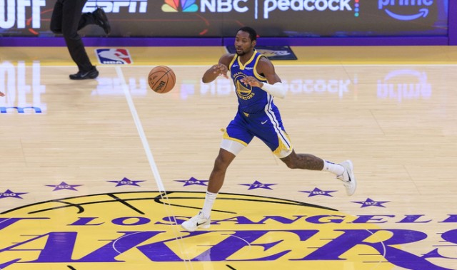 真人娱乐-勇士新星科尔不会用，全联盟争着要，成香饽饽，搞不好换队变强|湖人|加福德|里奇·保罗|库明加|洛杉矶湖人队_新浪体育_新浪新闻