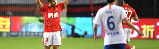 九游官网-广州队暂列赛区头名 卡帅：保证全员健康最后争冠